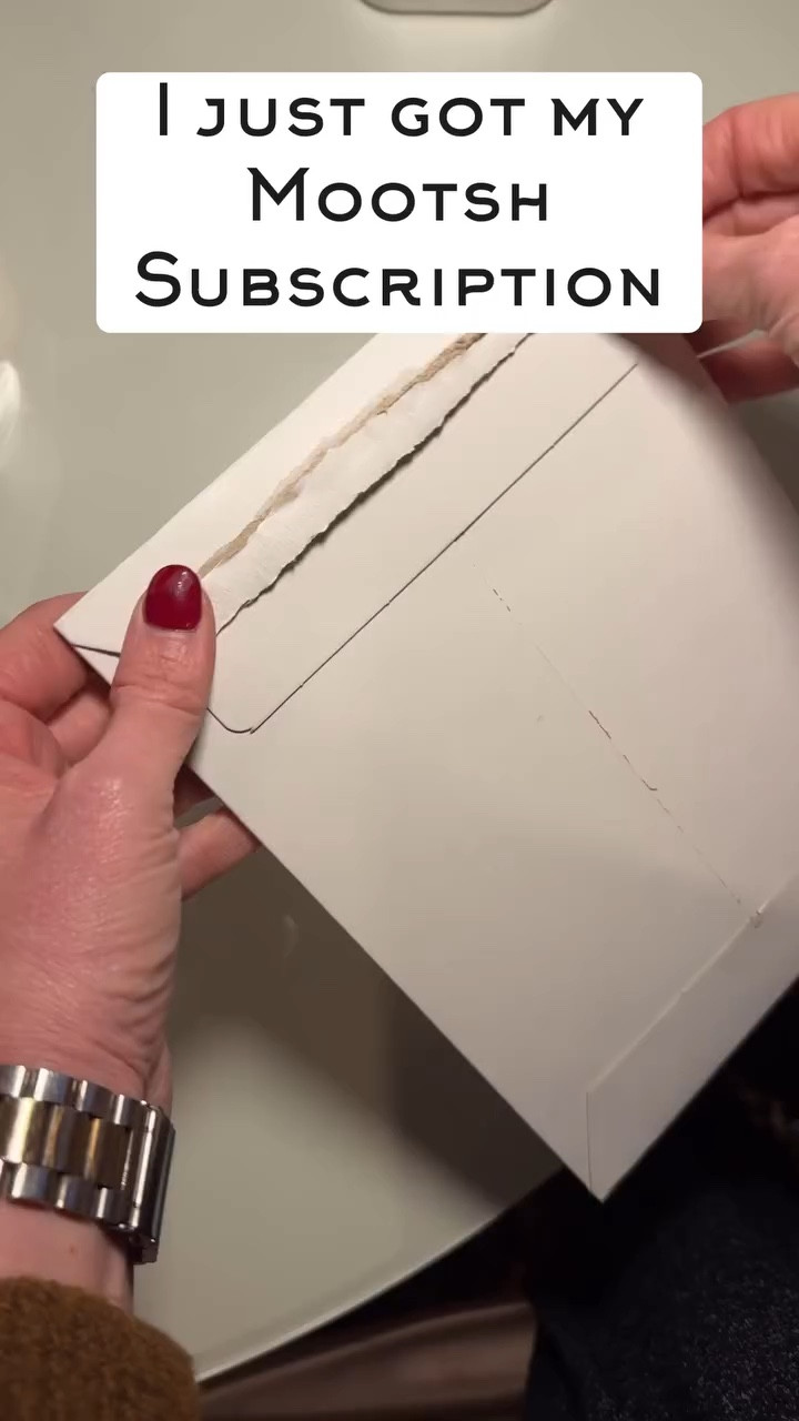 💋💋Finally—something fun in the mail instead of just bills! My @mootshphotos  subscription came in, and I couldn’t be more excited! 📸🎞️Every month, I get to choose 10 photos straight from my phone, in different sizes, and they send me beautiful printed versions. Honestly, I’d never get around to printing them otherwise, so this is the perfect way to refresh my picture frames and actually enjoy my memories off-screen. Highly recommend if you love capturing moments but never get them printed! 

#MootshMoments #GirlsTrip #FamilyPhotos #PictureFrames #PrintYourMemories
@haganstacy2 @ecd501 @cara.owen.nashville