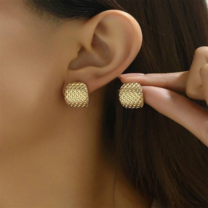 2pcs Euramerican Fashionable Grid Pattern Earrings | SHEIN