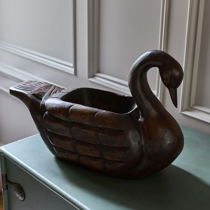 Patty The Decorative Swan | GreenRow