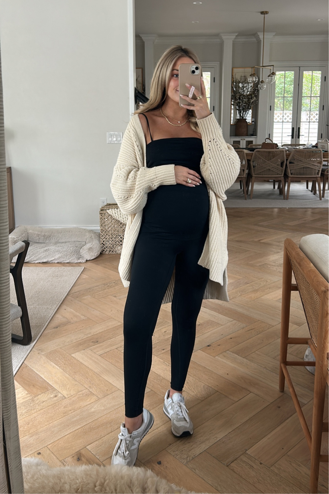 Leggings: XS
Tank: S
Cardigan: XS 