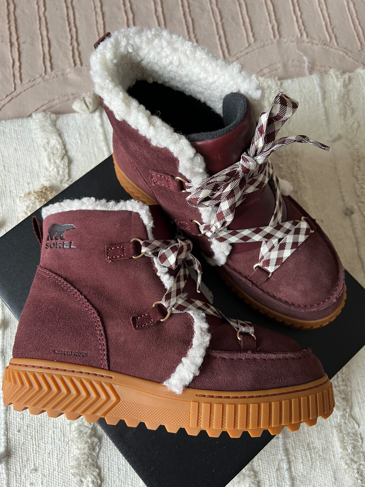 Waterproof Sorel snow boots! These are so warm & cozy and I love the color! I’d say consider sizing up if you plan to wear thick socks. I went by their size chart and got my usual 9.5 and they’re slightly snug
Winter boots, winter fashion 


#LTKstyletip #LTKshoes #LTKwinter