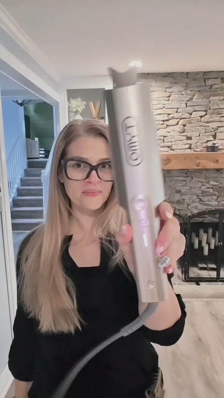 POV: your curling iron finally works with you instead of against you ✨The anti-tangle feature on my TYMO automatic curler just saved me so much time getting ready 🙌 Soft curls, zero stress, and actually easy for busy mornings.#TYMO #TYMOBeauty #AutomaticCurler #HairTok #EasyHairstyles #MillennialMom #BusyMomStyle #MomLife #EffortlessHair #AmazonFinds #HairRoutine #CurlingIron #SoftCurls #GetReadyWithMe

#LTKMothersDay #LTKgrwm #LTKBeauty