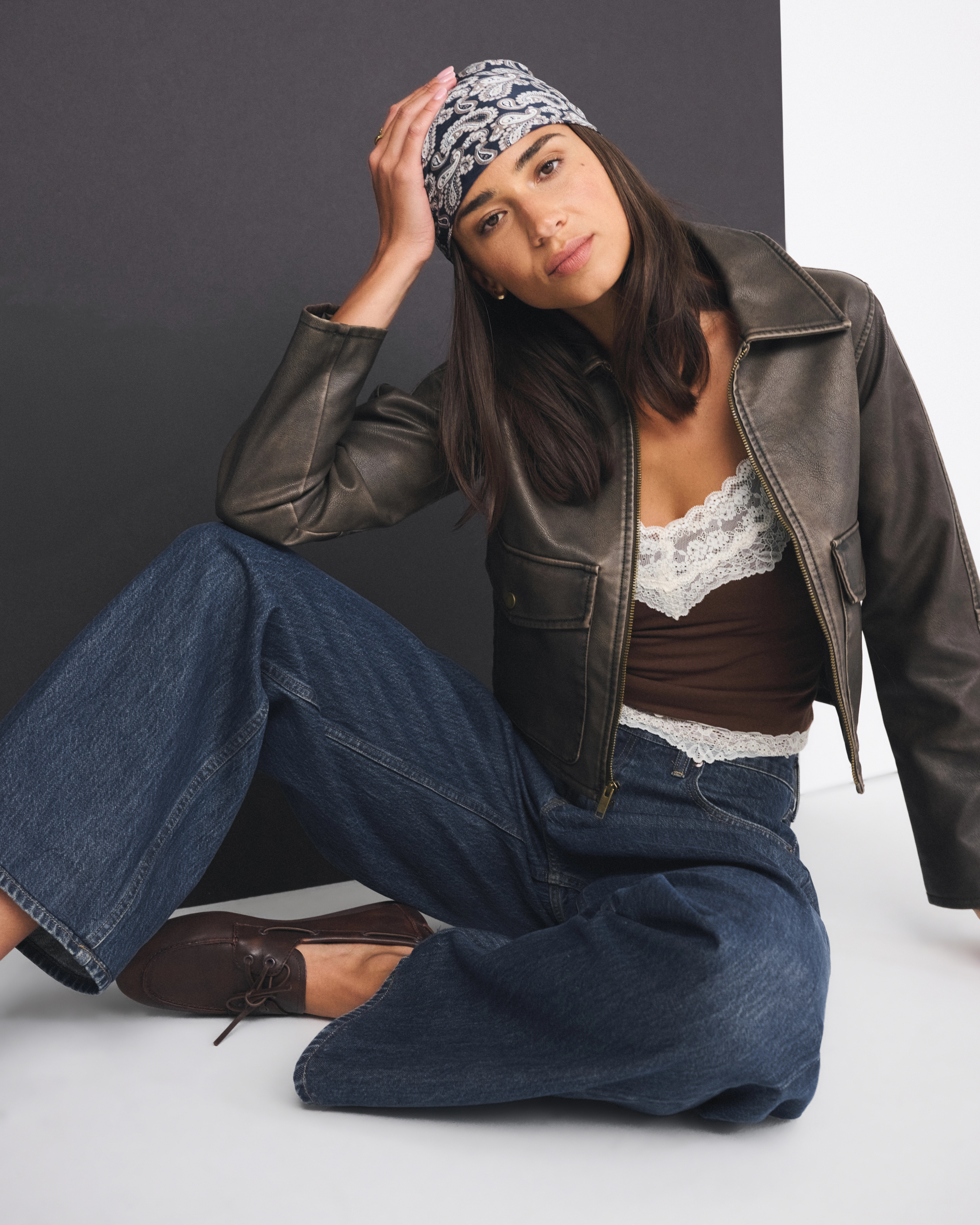 Curve Love Low Rise Ultra Loose Jean | Abercrombie & Fitch (US)