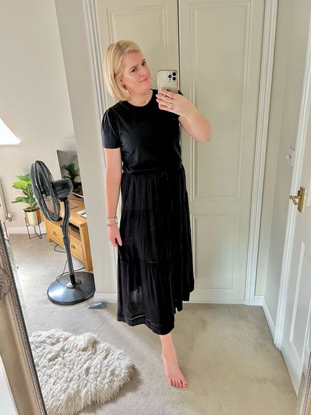 I love wearing black even in summer. I bought this black tiered maxi skirt in the Marks & Spencer sale. It’s a lovely floaty viscose material so nice a cool for the summer. I think you could also wear it into autumn. 

M&S, tall, midsize, curvy, U.K. blogger, over 40.



#LTKeurope #LTKover40 #LTKstyletip