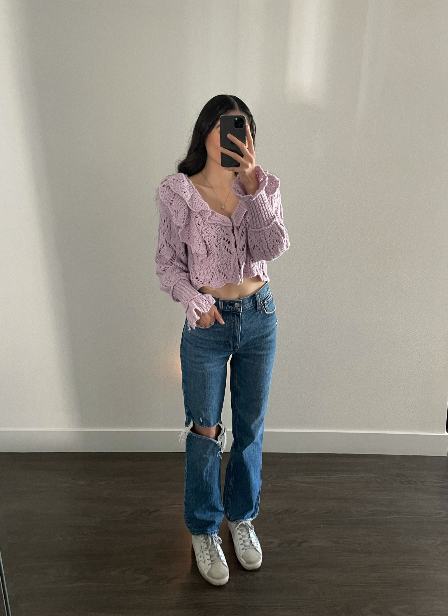 Cardigan (xs)
Ultra high rise 90s denim (24r)
golden goose sneakers (39)
#abercrombie #goldengoose #denim #cardigan #sale

#LTKsalealert #LTKGiftGuide #LTKshoecrush