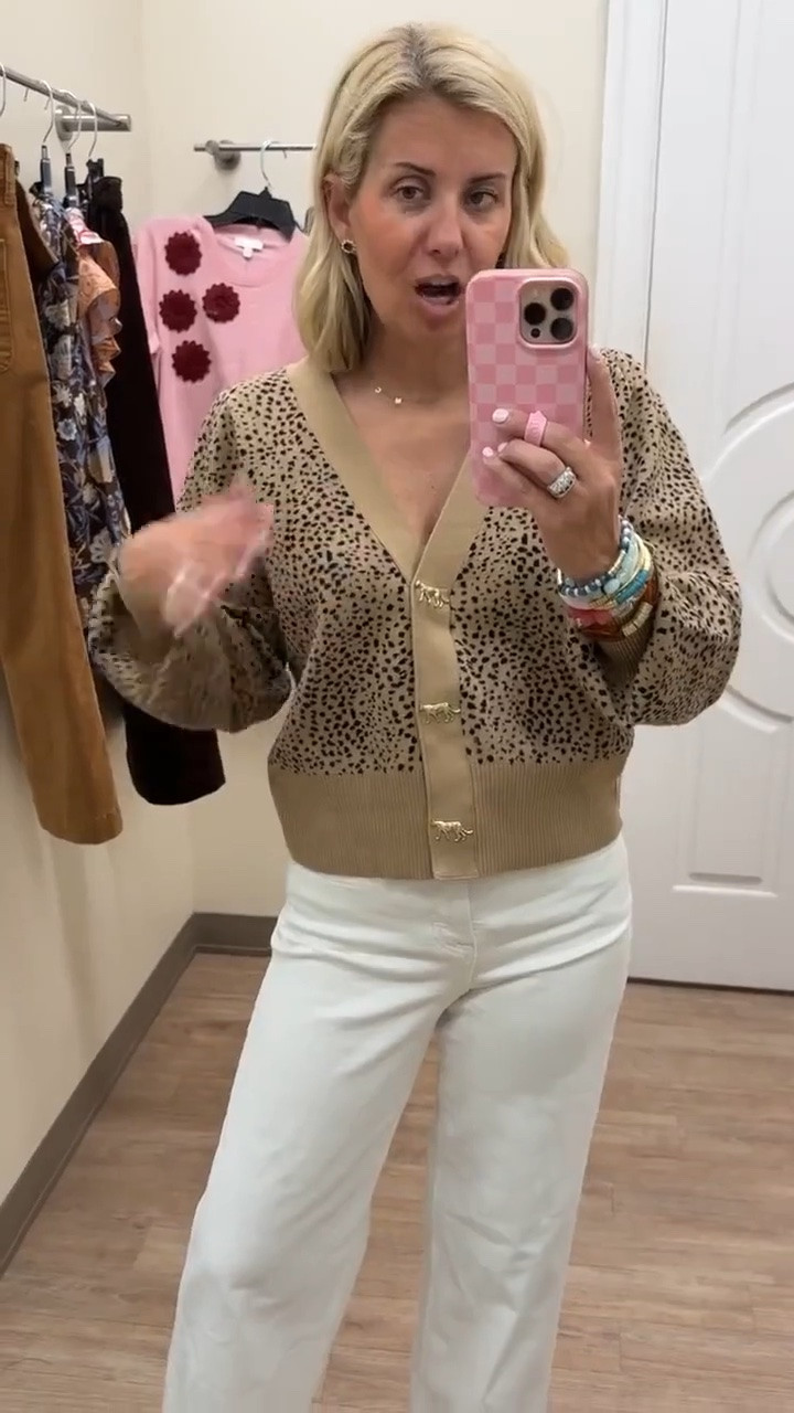 Yall this cardigan!! So so cute and love the price even more!!
Sweater - xs
Jeans - xs petite

#LTKdayinmylife #LTKgrwm #LTKootd