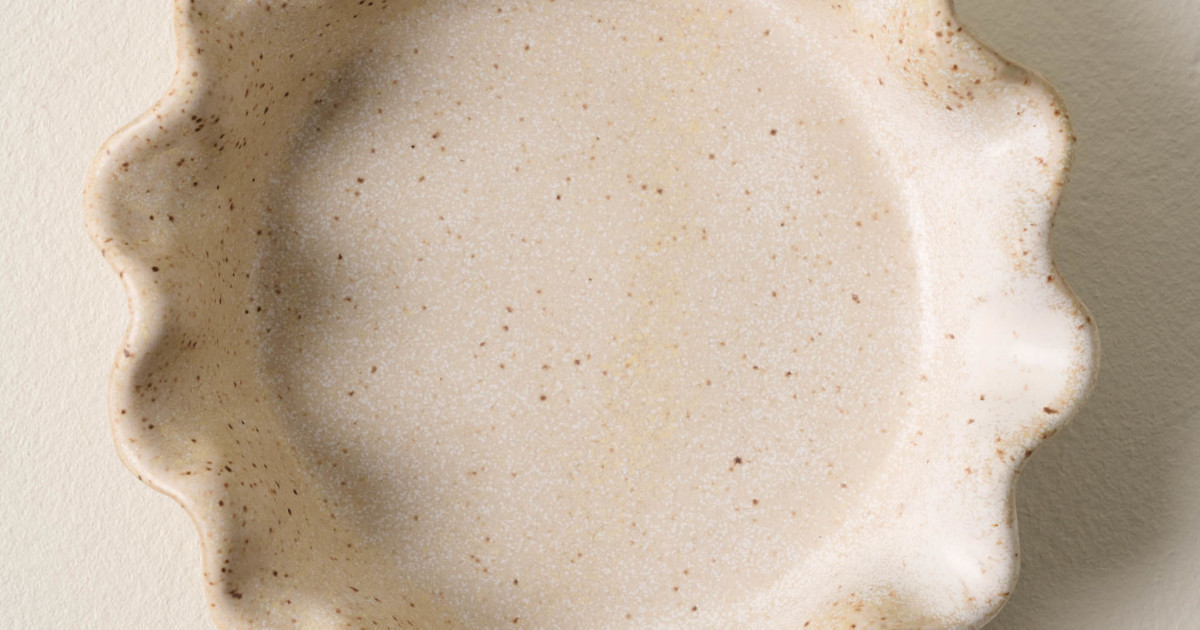 French White Ruffle Spoon Rest | Magnolia