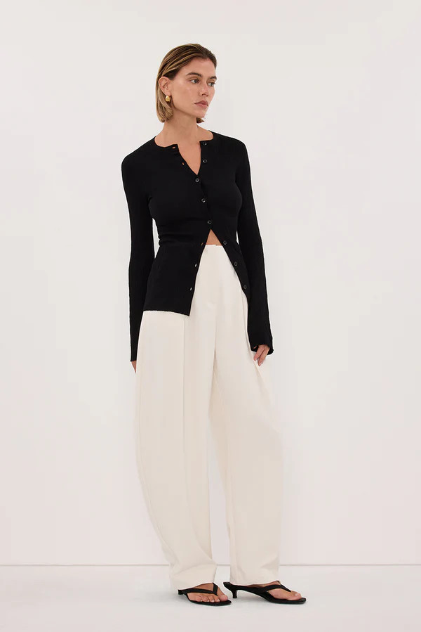 ALIAS BLACK LONG SLEEVE KNIT TOP | DISSH