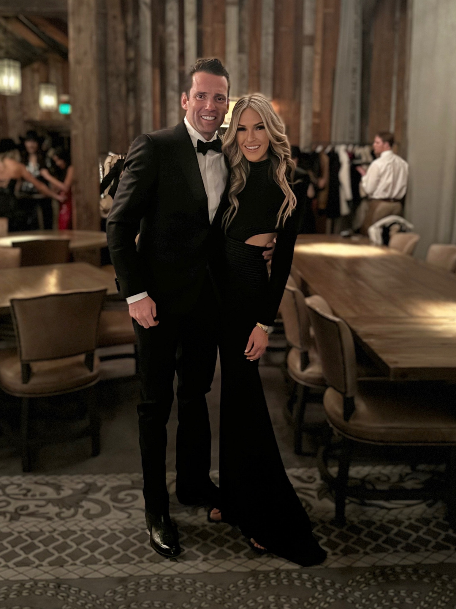 Wearing a size 2 in the dress! The dress shown below is pink but when you click on it, it comes in black as well! Seriously such a comfy dress!!

#LTKHoliday #LTKSeasonal #LTKwedding