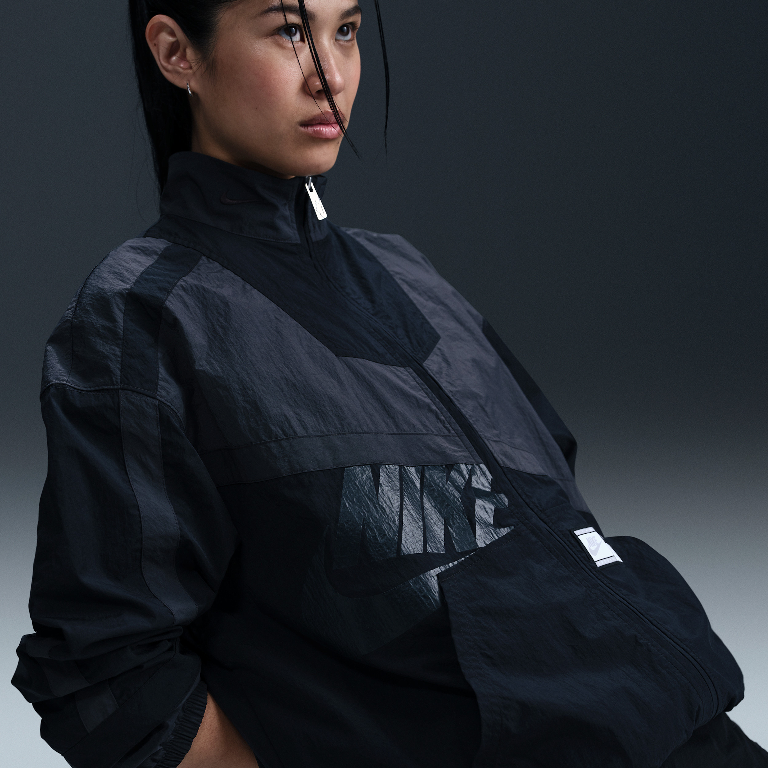 Women's Nike Sportswear Oversized Woven Jacket in Grey | HJ0176-060 | Nike (US)