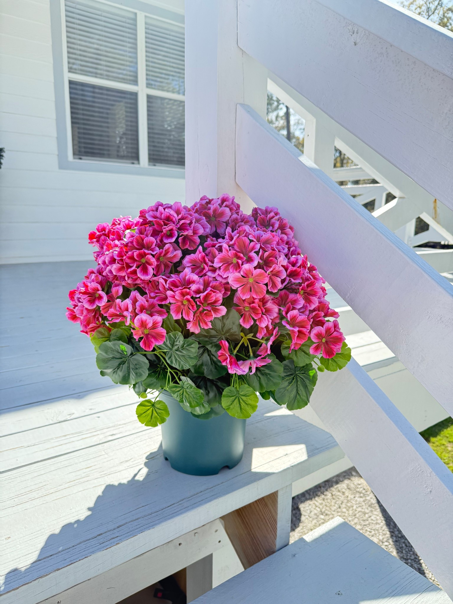 Faux flowers topiary for spring // Amazon home find 







Front porch decor 
Spring porch 
Spring decor 
Amazon finds 
Outdoor decor 

#LTKFindsUnder100 #LTKHome #LTKSeasonal