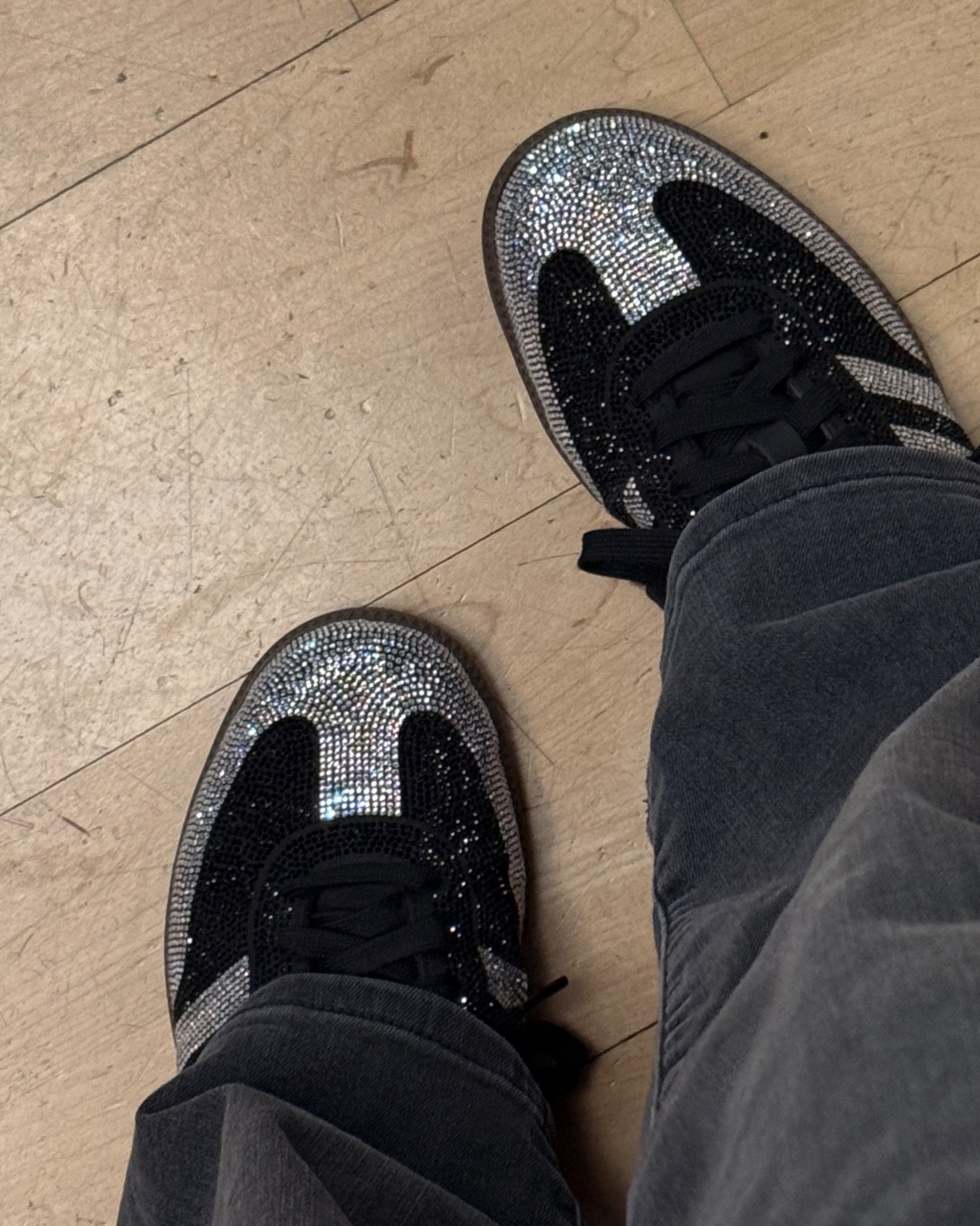 Embellished Sambas 🖤

AdidasSambas #SambaStyle #ElevatedCasual #EverydayLuxury #EffortlessChic #StreetStyleRefined #CapsuleWardrobe #ModernClassics #UnderstatedStyle #StyleInDetails

#LTKWorkwear #LTKTravel #LTKootd