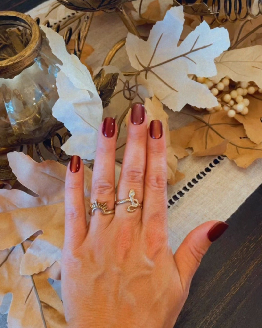 Nails I’m loving this fall

Press on nails
Fall nails
Maroon vibes
Walmart finds
Chrome nails
Effects nails
Fall vibes
Fall aesthetic 
Magnetic nails


#LTKSeasonal #LTKBeauty #LTKHalloween