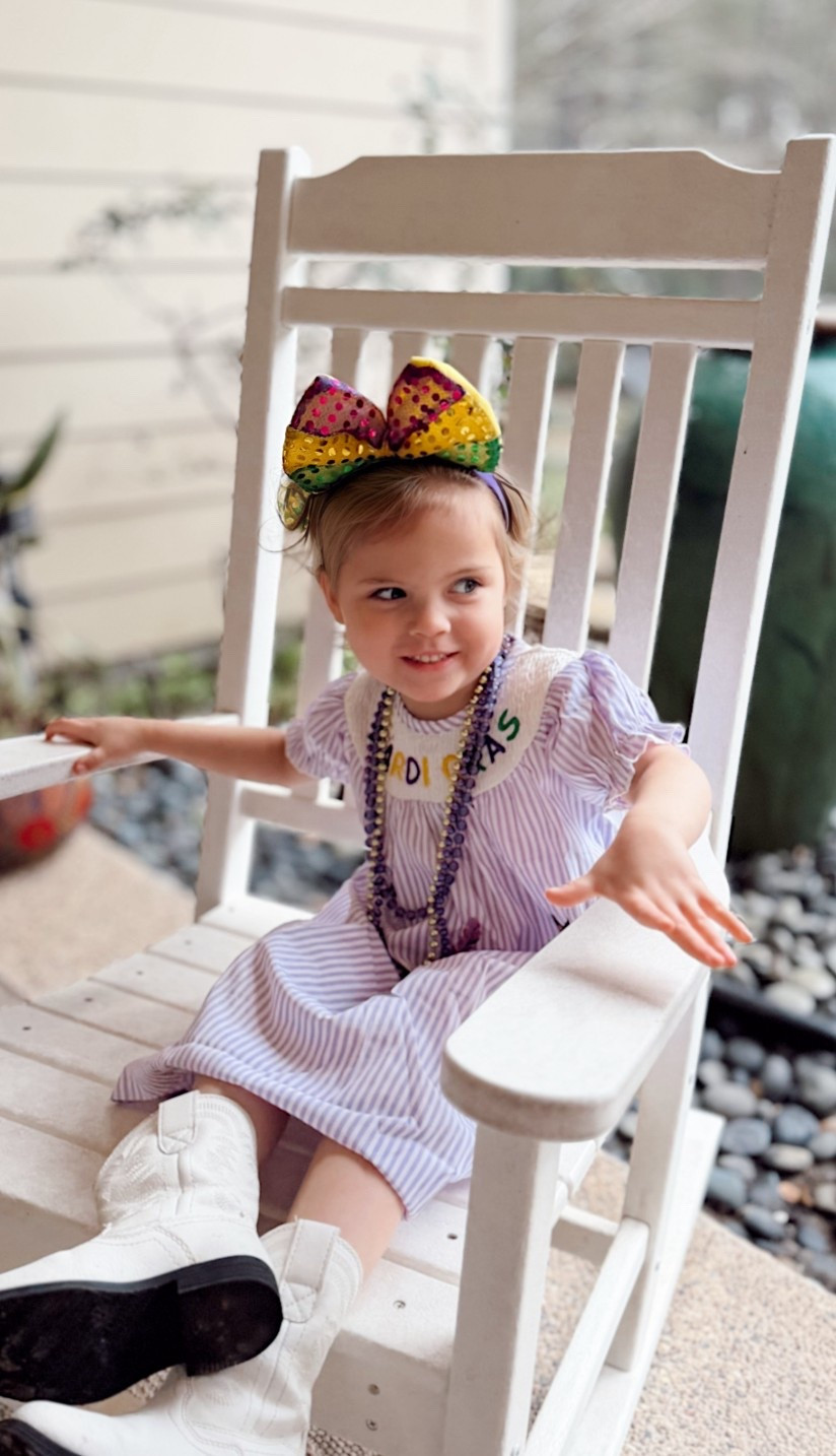 Mardi Gras smock toddler dress 
Toddler white cowboy boots 
Outdoor rocking chair 
Amazon finds


#LTKKids