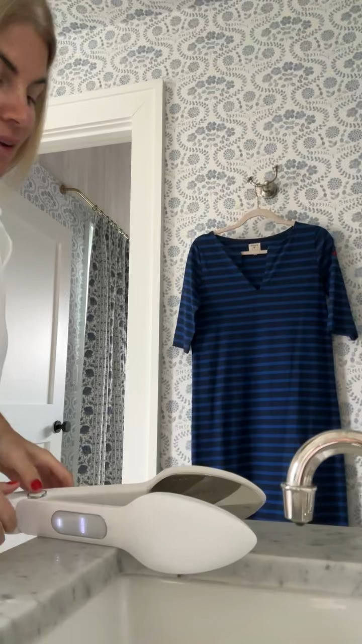 loving this new easy iron 

 