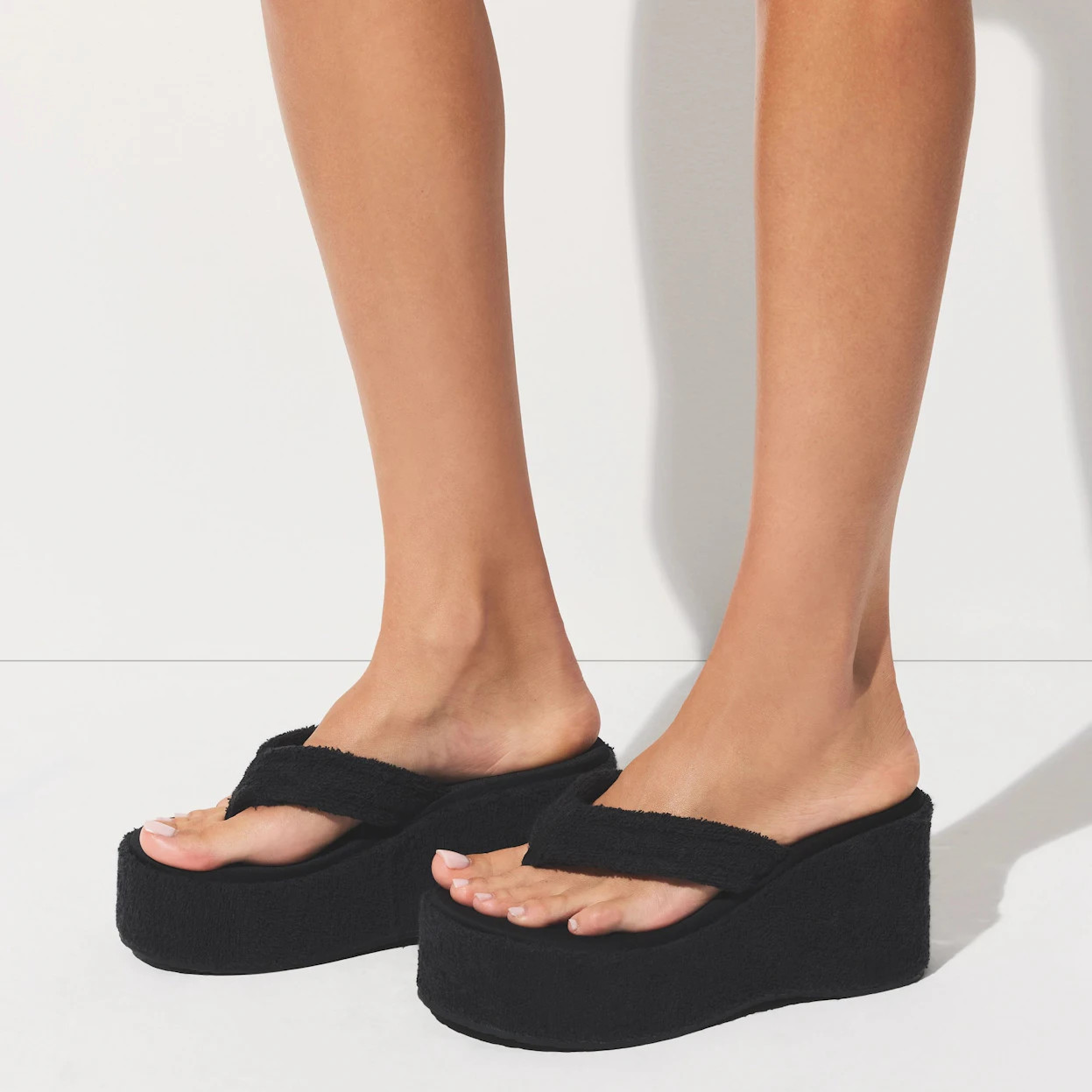 TERRY PLATFORM SANDAL | ONYX | SKIMS | SKIMS (US)