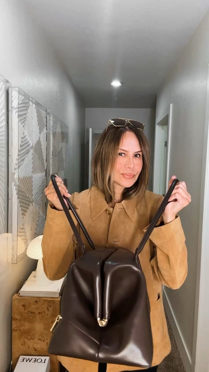 Currently obsessed with this bag! 

LolaRioStyle spring outfit ideas , casual style , chic everyday outfits,  spring wardrobe staple , what to wear,
lolariostyle 

#LTKgrwm #LTKootd
