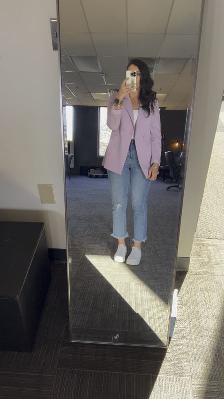 Sunday worship leader outfit. Blazer, cropped denim & white sneakers!



#LTKstyletip #LTKworkwear #LTKsalealert