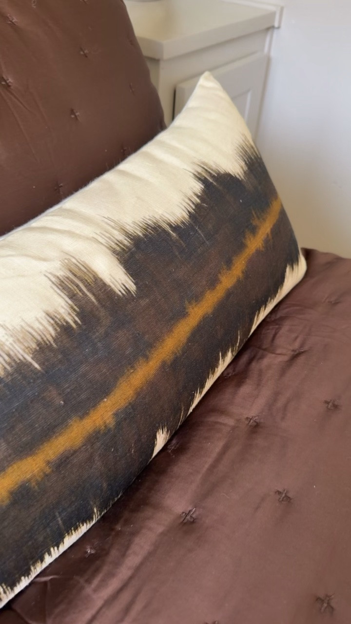 Long lumbar pillow 😍

#LTKHome