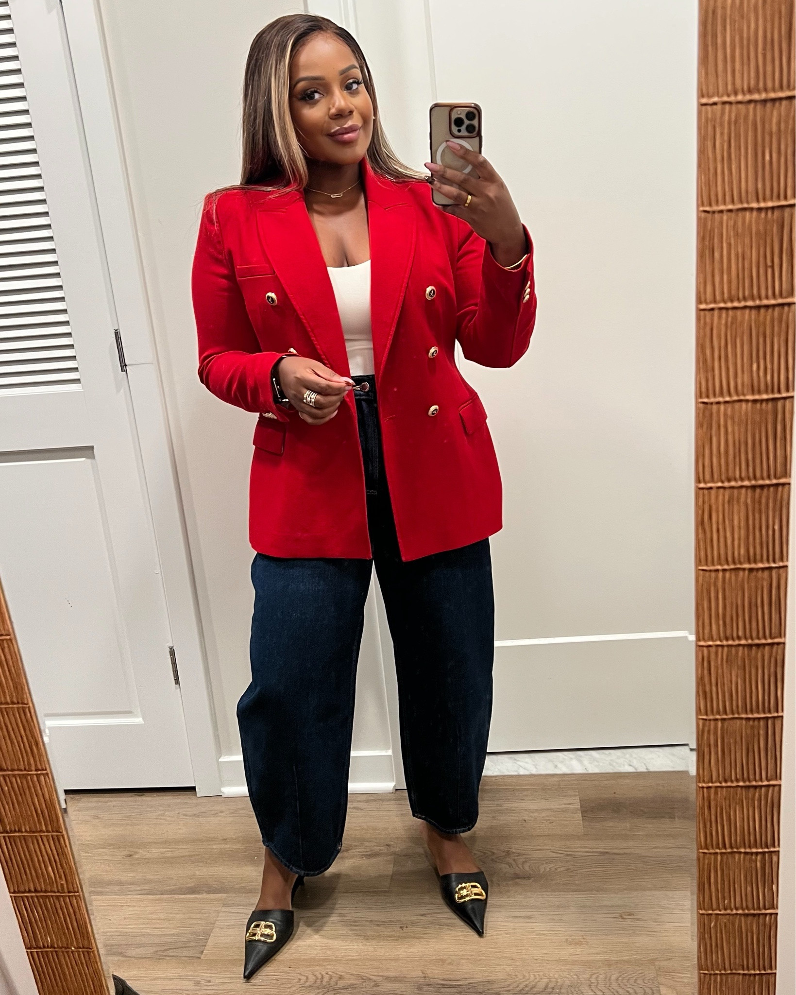 Barrel Jeans to the office!

Key is to go with a dark wash, pair with cardigan, sweater or blazer like I did. 

PS: if you’re short like myself, go with a barrel Jean that barrels out higher on the leg versus lower. 