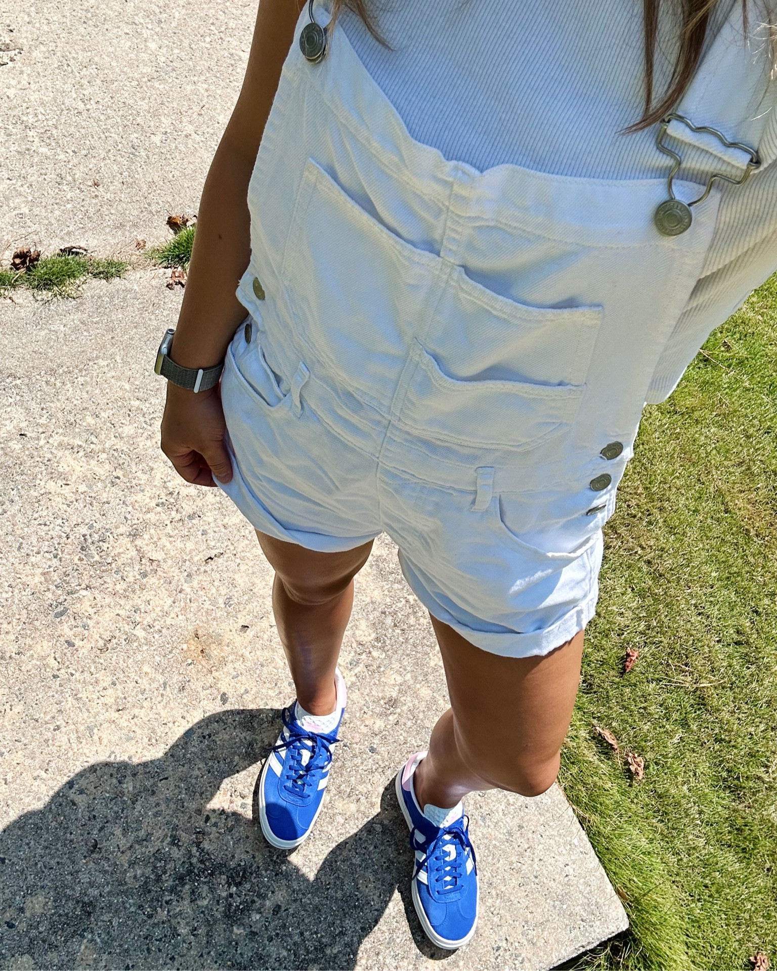 free people, overalls, adidas, gazelles, h&m, white t shirt

#LTKSeasonal #LTKBacktoSchool