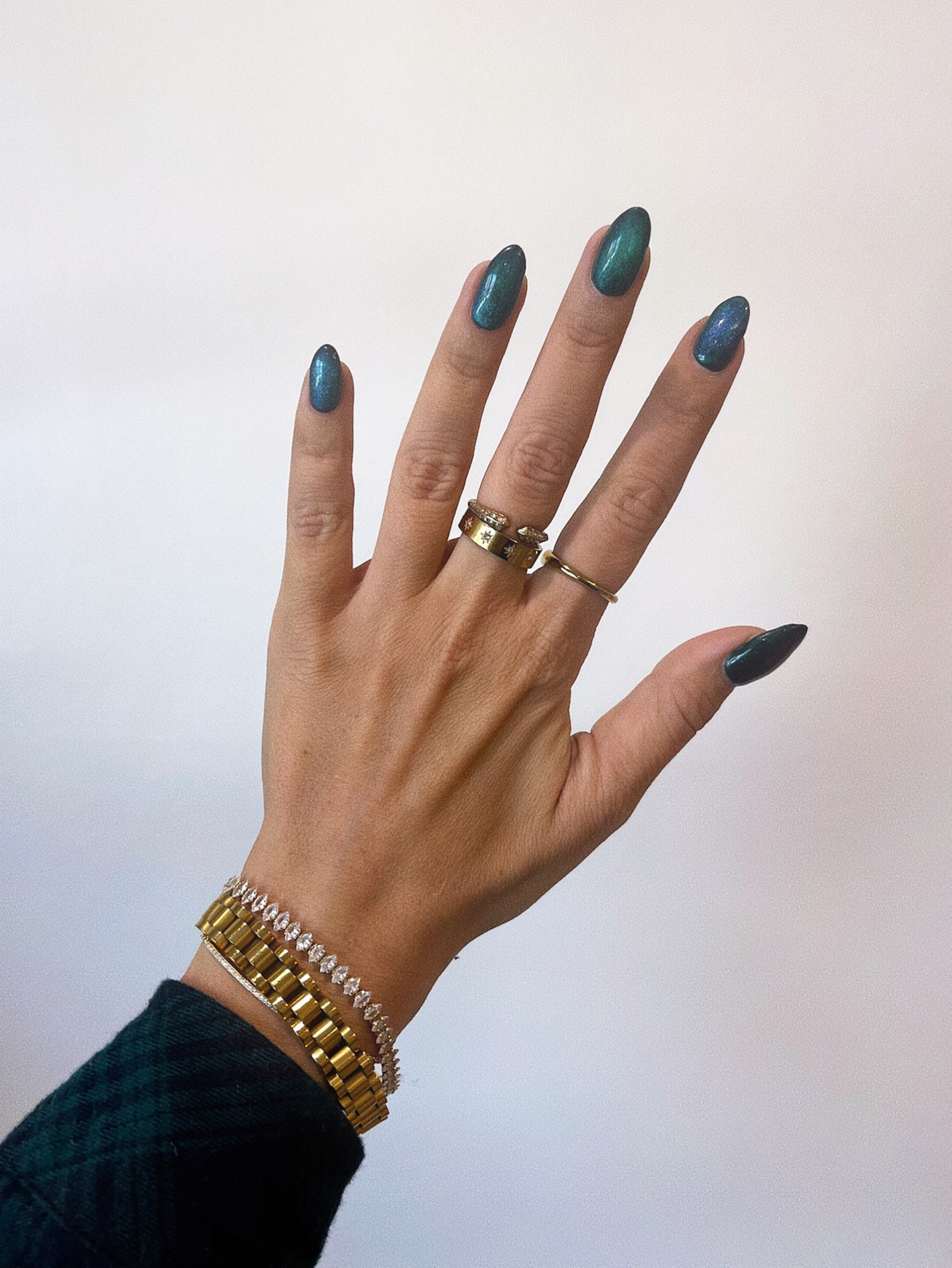 Electric Picks Jewelry - Code: WildOne20 

 

#LTKGiftGuide #LTKHoliday