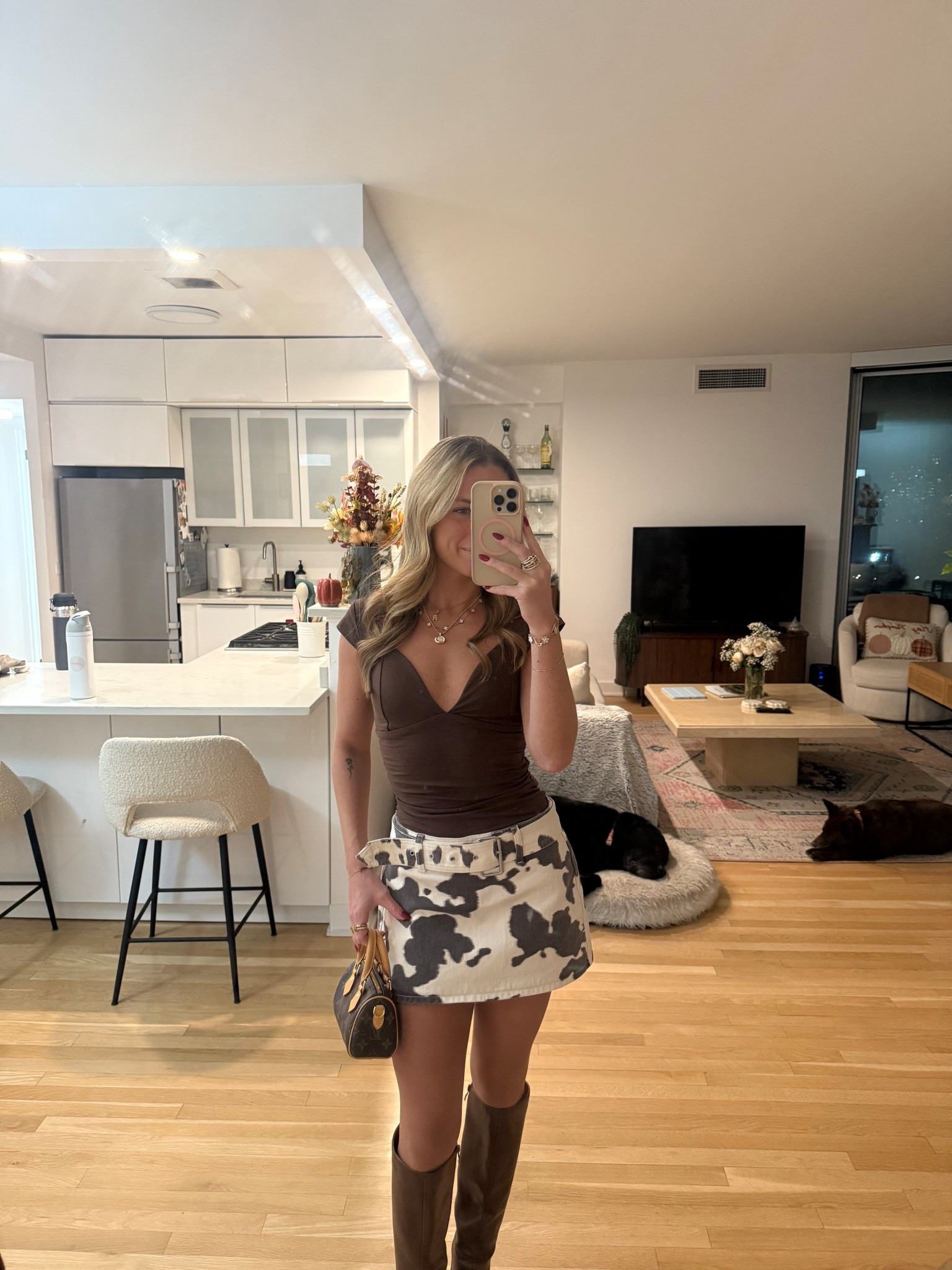 Fall mini skirt outfit 

#LTKGiftGuide #LTKSeasonal #LTKHoliday