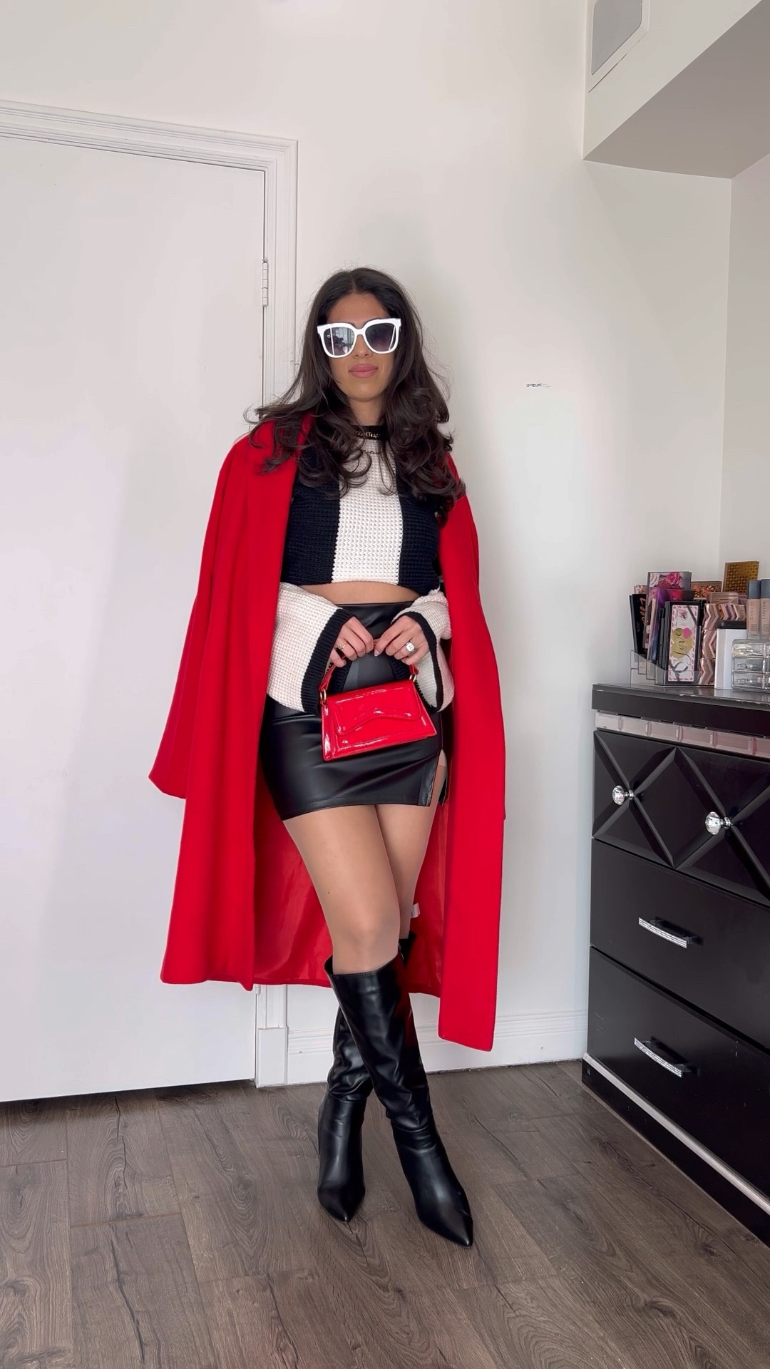 Chic winter outfit 

#LTKstyletip #LTKVideo #LTKfindsunder50