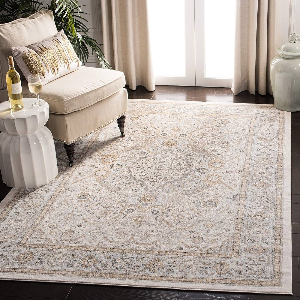 SAFAVIEH Isabella Collection Area Rug - 6'7" x 9', Cream & Beige, Oriental Design, Non-Shedding &... | Amazon (US)