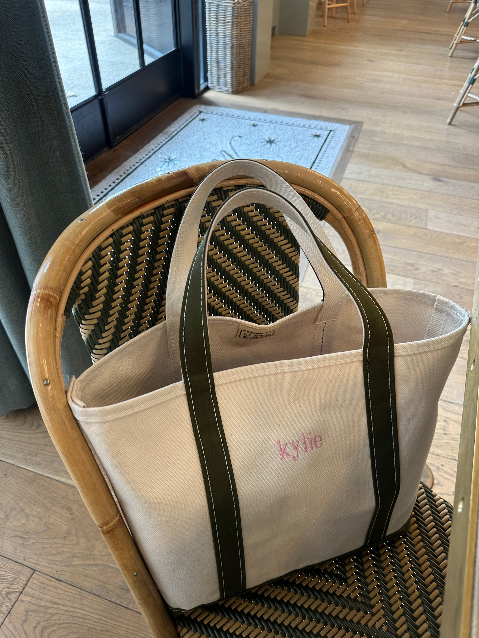 The best tote! 💛

#LTKStyleTip #LTKWorkwear #LTKItBag