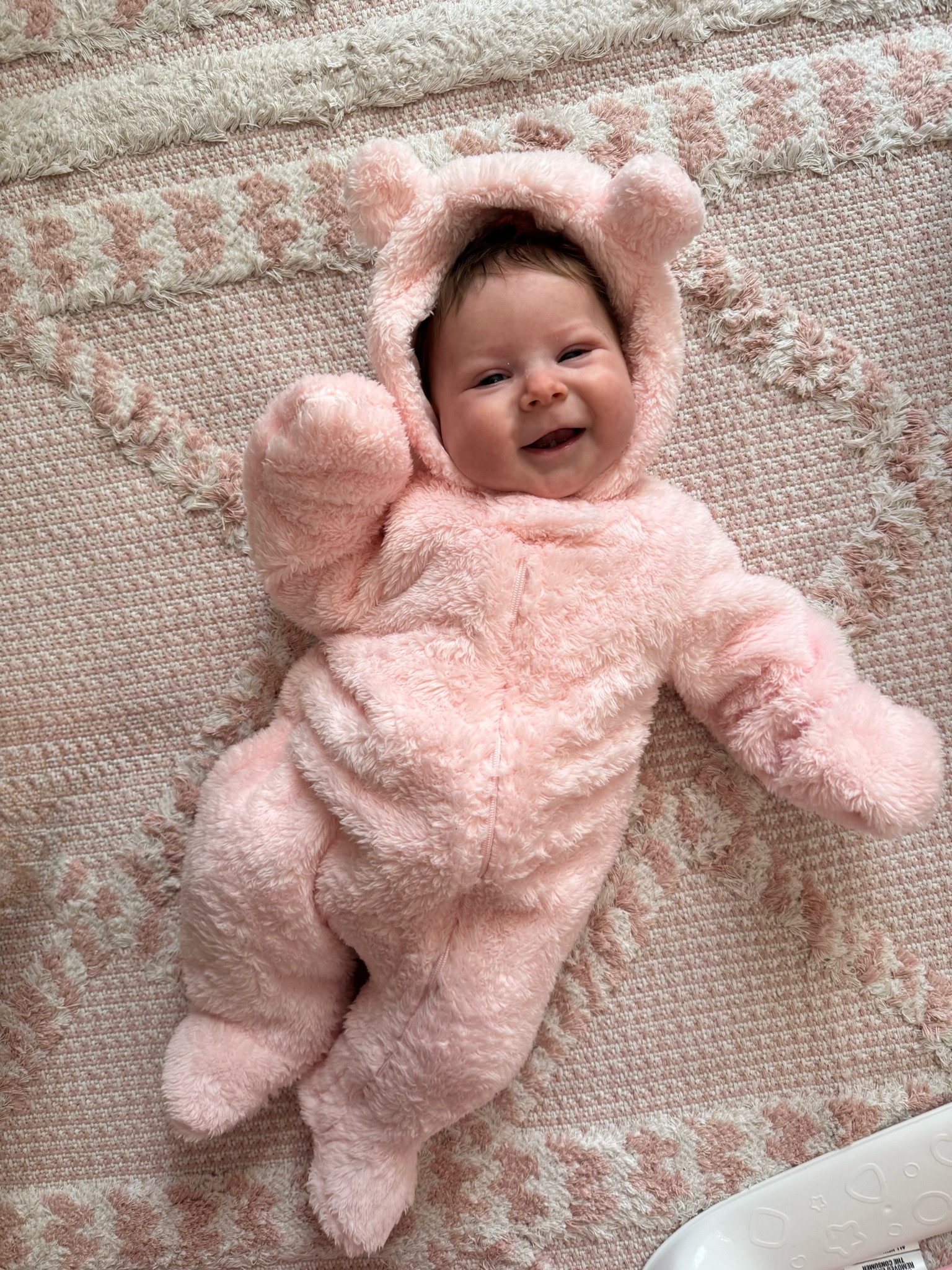 The cutest baby girl fuzzy jumpsuit and other cold weather essentials ❄️🩷

#babygirl #LTKSeasonal

#LTKBump #LTKBaby #LTKKids