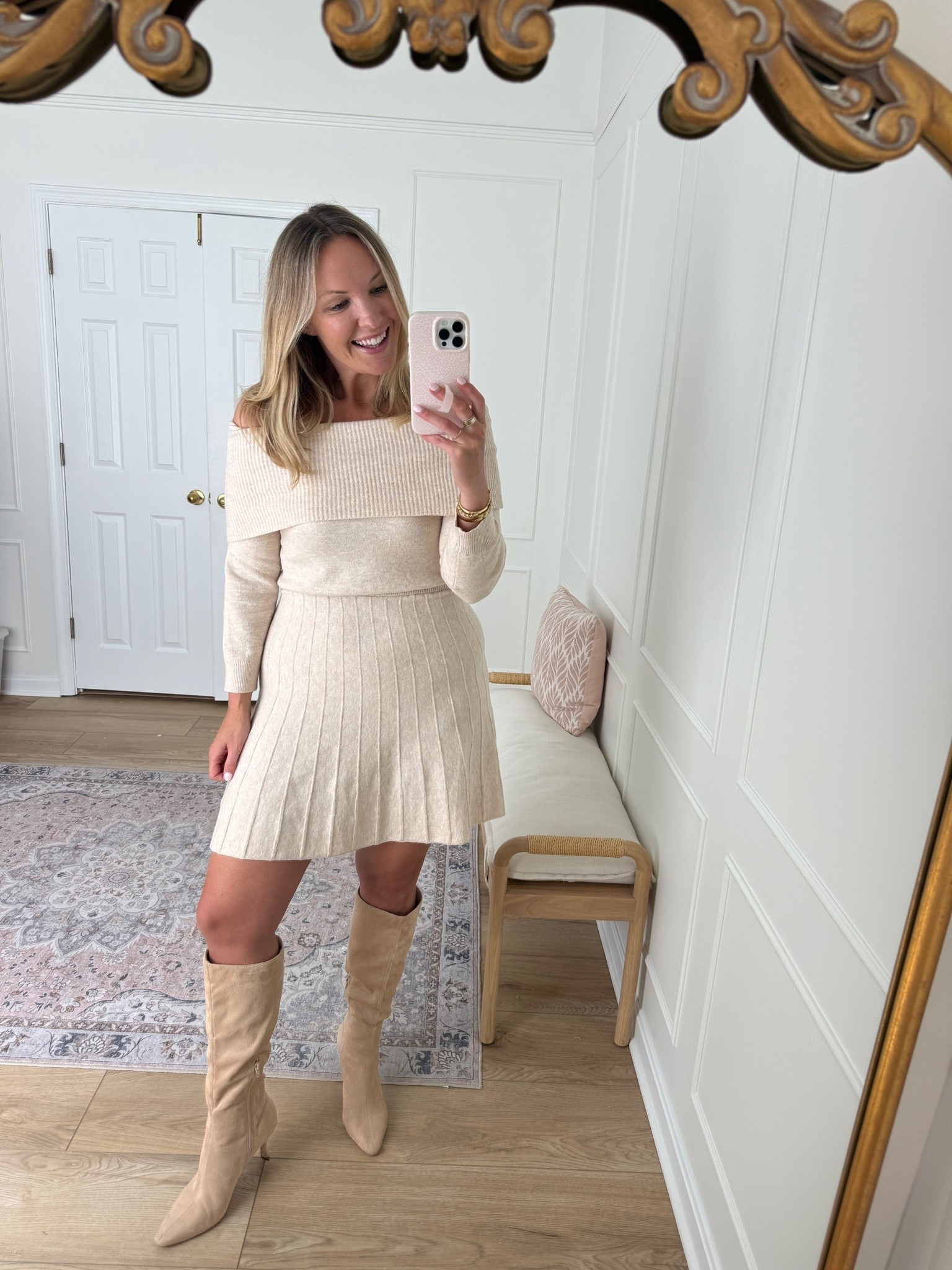 This looks like it’s 2 pieces but it’s actually a dress! Wearing a med!

#LTKSeasonal #LTKMidsize