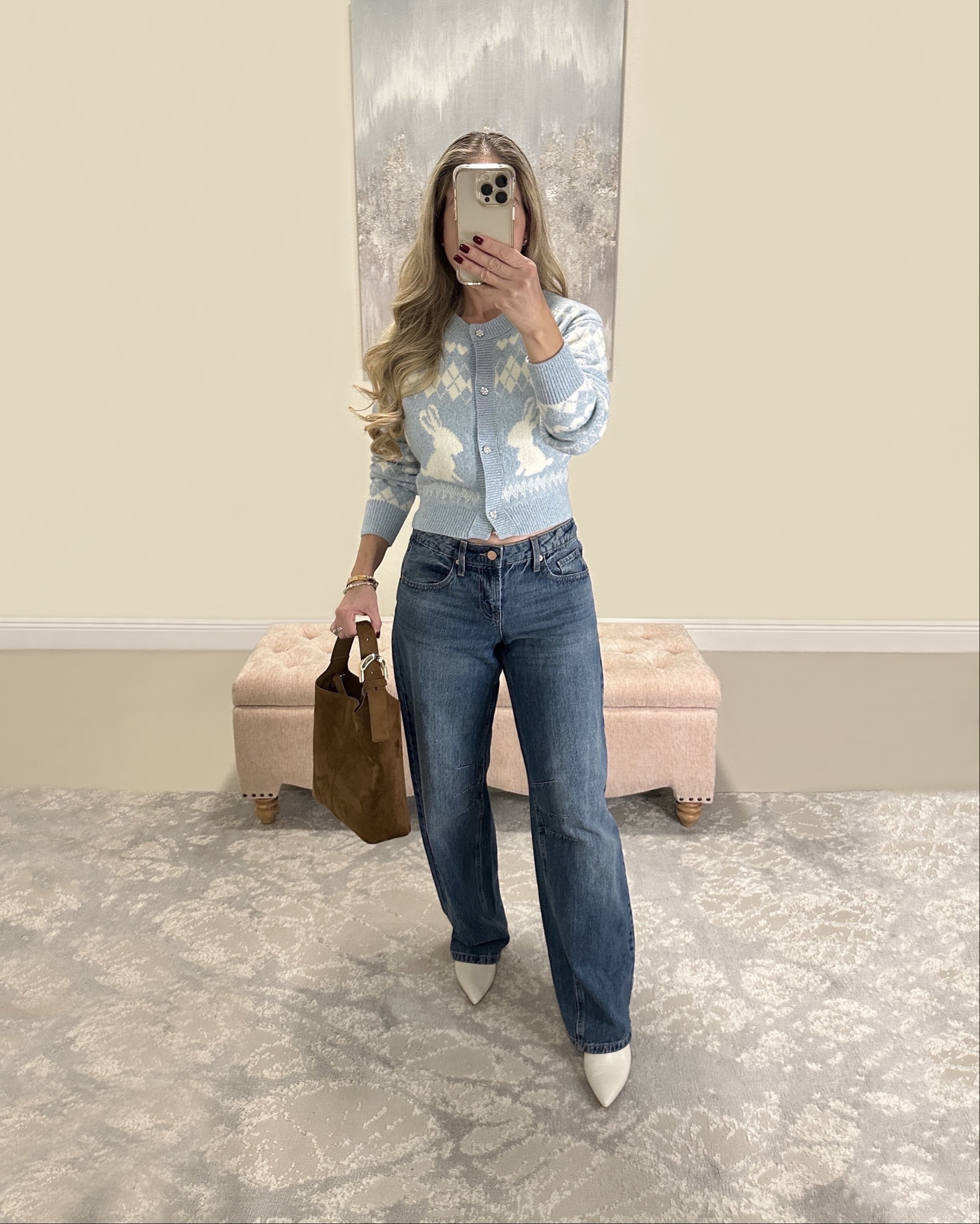 Fall Fashion. Fall outfit. Print sweater. Knit sweater. Cropped Sweater. Barrel jeans. Horseshoe jeans. White boots. Brown bag. Suede bag. Fall boots💫

#LTKFindsUnder100 #LTKFindsUnder50 #LTKSeasonal