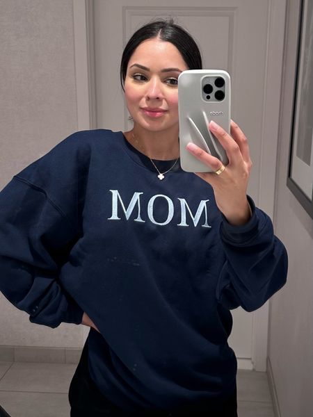 $20 target mom sweatshirt!  Comes in blue, pink or cream! So pretty perfect for a Mother’s Day gift basket! 