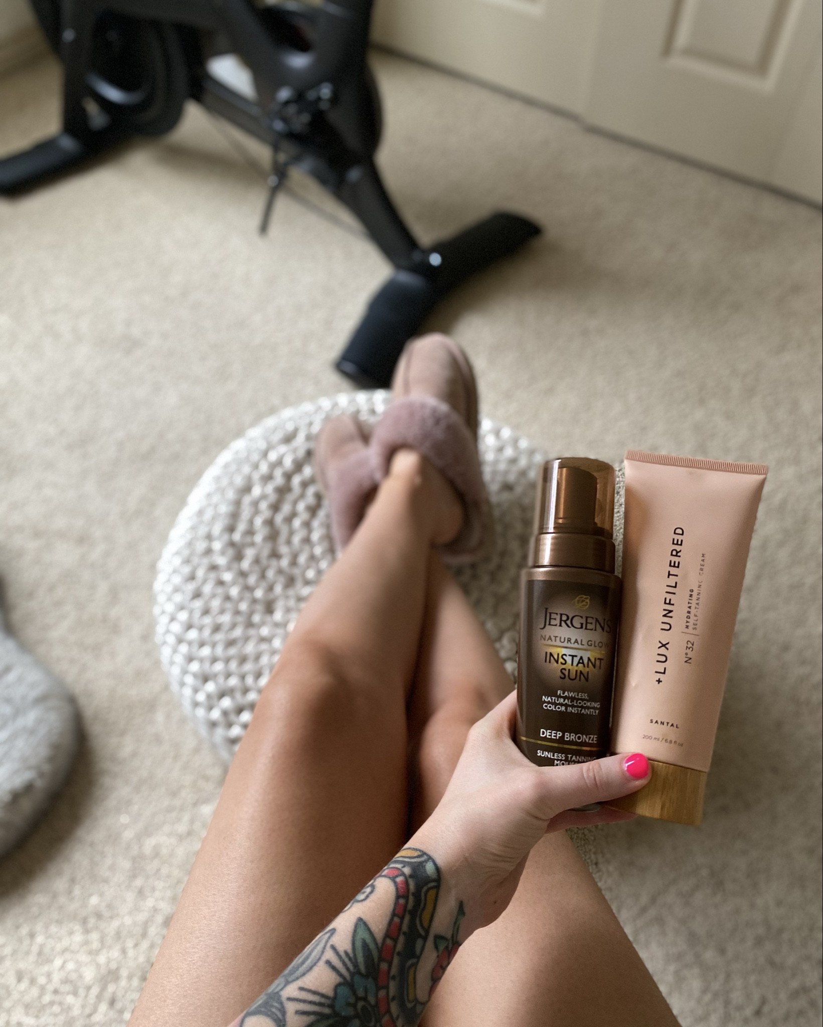 Updated self tan combo 🤎 I’ve been loving this self tanner from Jergens, it’s affordable and truly applies so easily! I top it off the next day with this tinted lotion — which smells soooo good & leaves your skin feeling super moisturized. 

#LTKFindsUnder100 #LTKFindsUnder50 #LTKBeauty