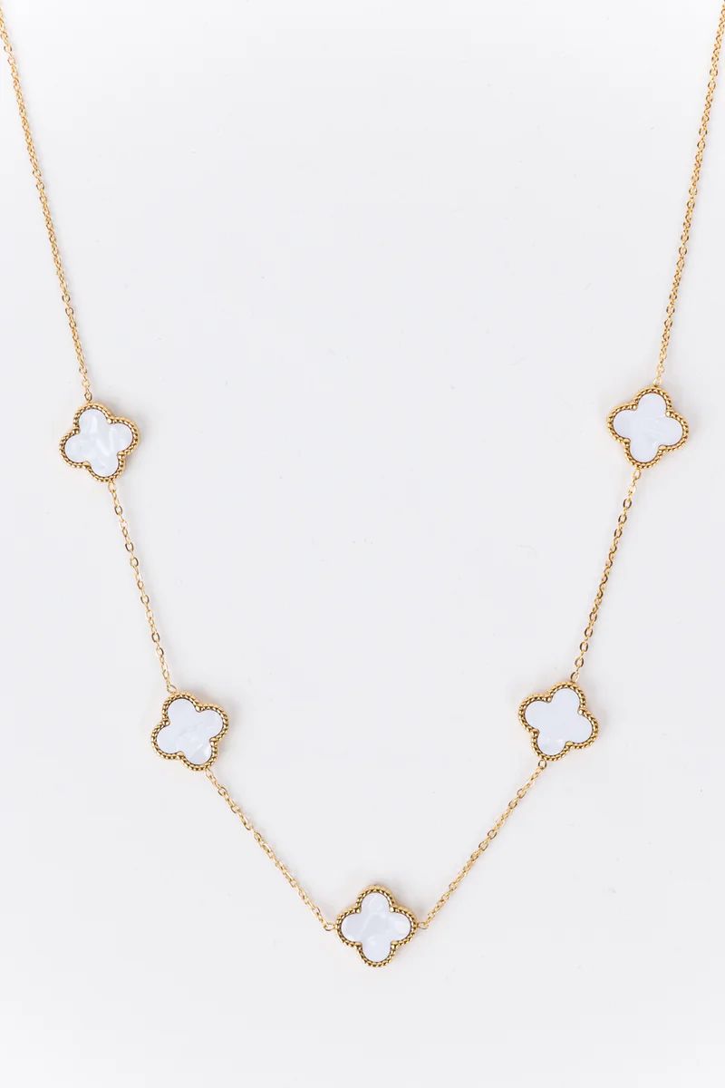 Alora Clover Necklace- White | Avara