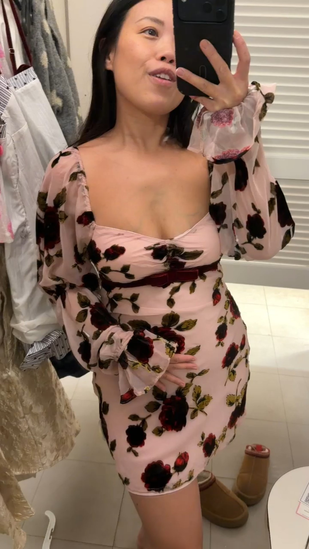 Macys floral dress // avec Les filles // Valentine’s Day dress // date night // wedding guest dress 

#LTKPetite #LTKWedding