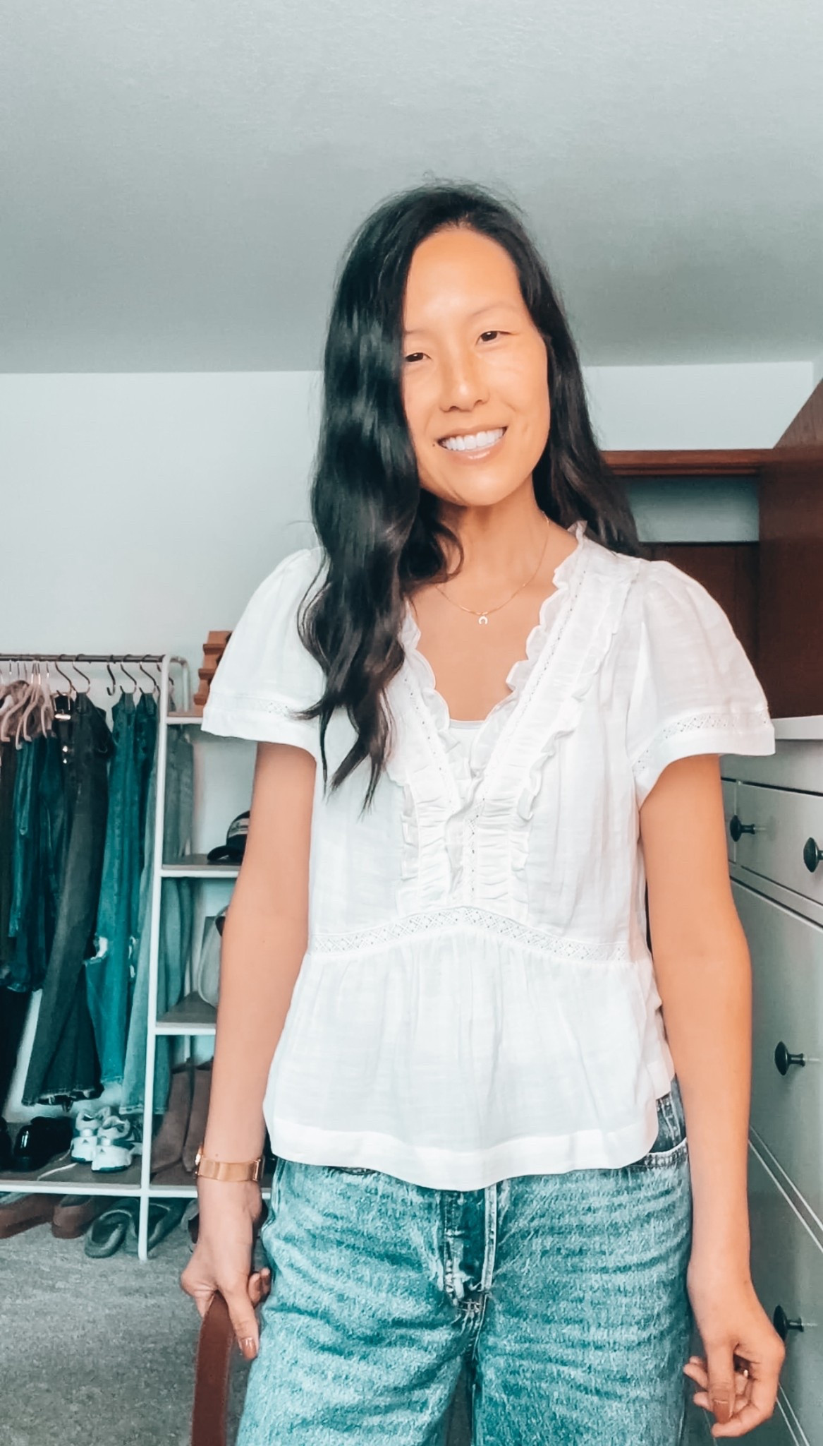 Short sleeve white ruffle top, tts, wearing smalll