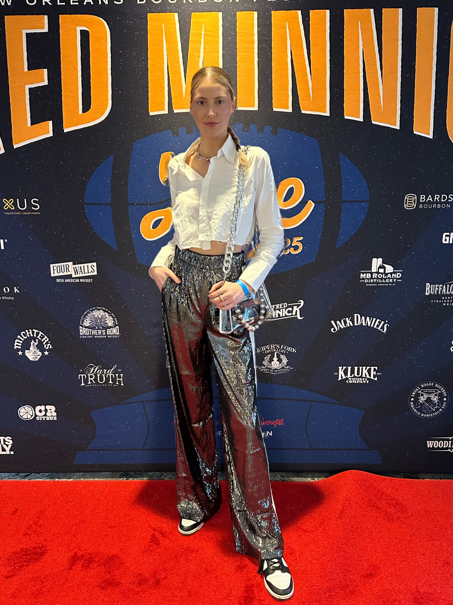 Sporty chic game day outfit inspo

#superbowl #gamedayoutfit