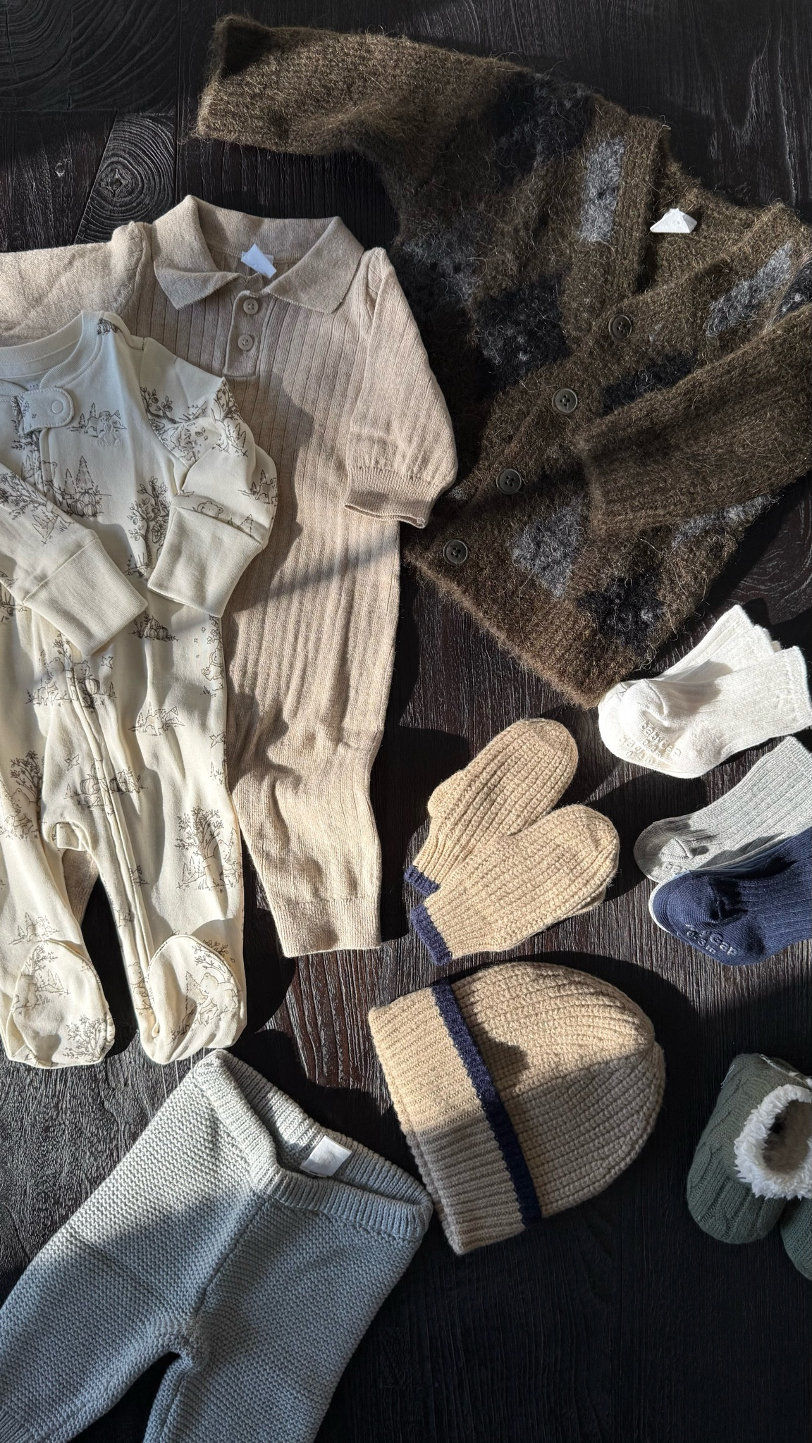 My gap baby haul from BF/CM! On sale & extra 30% off with code GREAT! Literally love everything it’s hard to pick a favorite lol but the sweater and toile onesie are def my top top picks #babyhaul #gapbaby

#LTKBump #LTKBaby #LTKSeasonal
