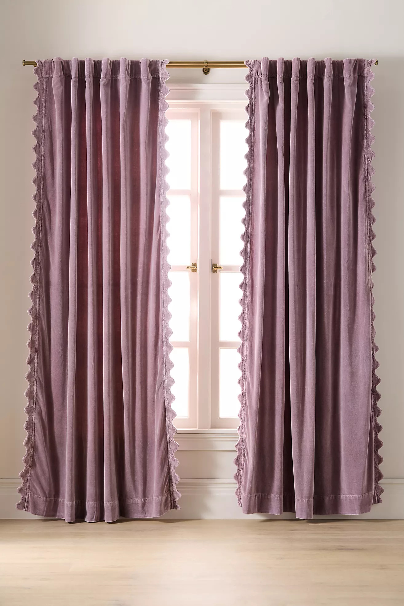 Trova Velvet Scalloped-Edge Curtain | Anthropologie (US)