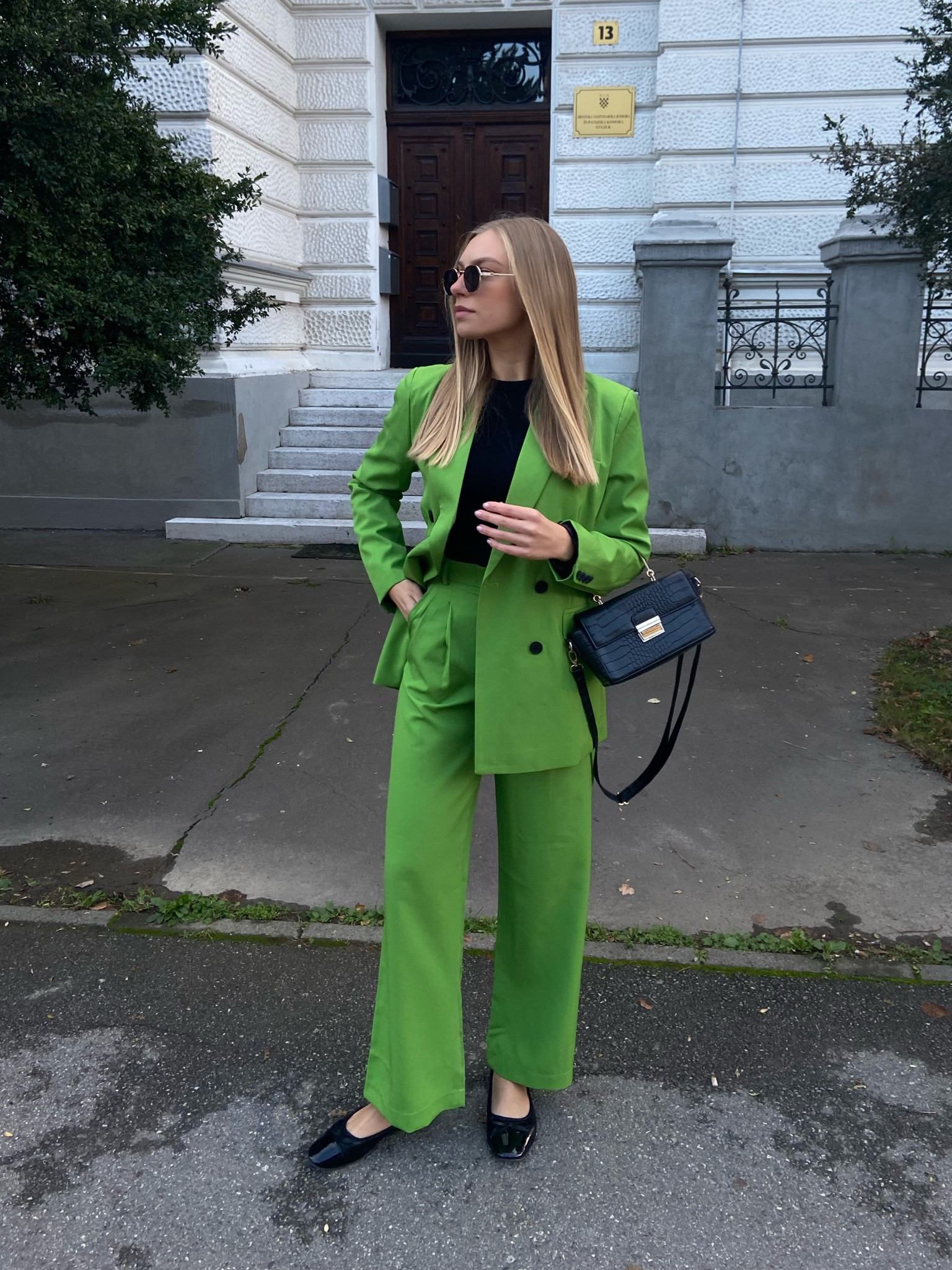 Pop of color with this green suit 👌🏼

#LTKstyletip #LTKworkwear #LTKsalealert