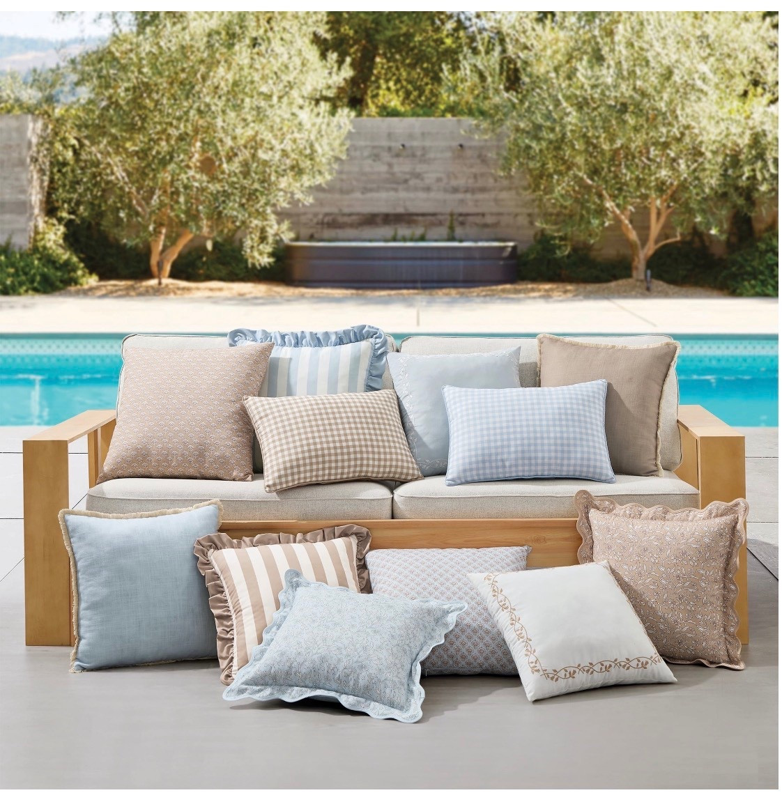 Neutral pillows that instantly make your space feel more luxe 🤍🌿🌷

#LTKSeasonal #LTKHome #LTKSaleAlert