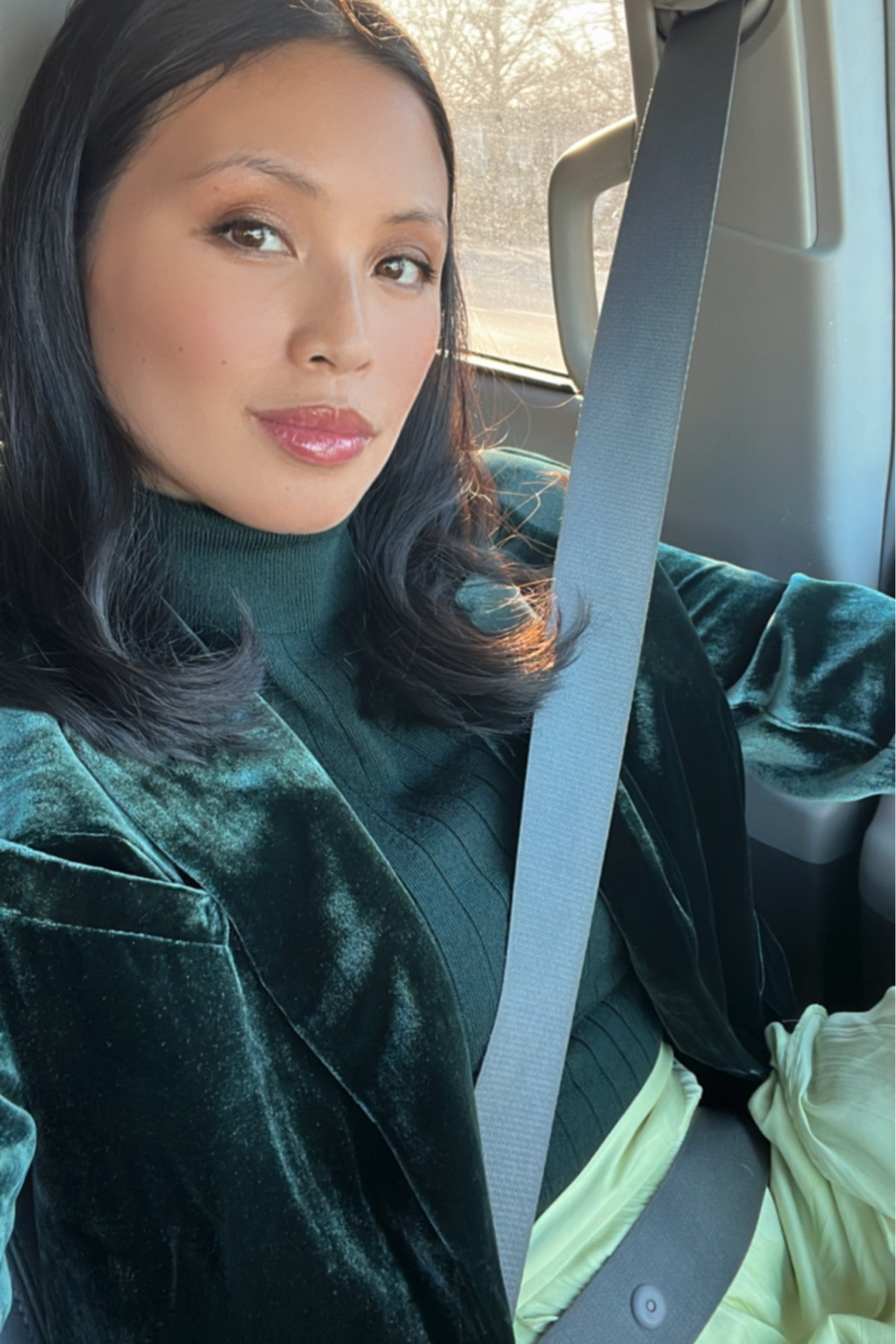 My Velvet blazer ~ 75% OFF on final sale clearance today! 🤯💚

#LTKsalealert #LTKfindsunder100 #LTKSeasonal