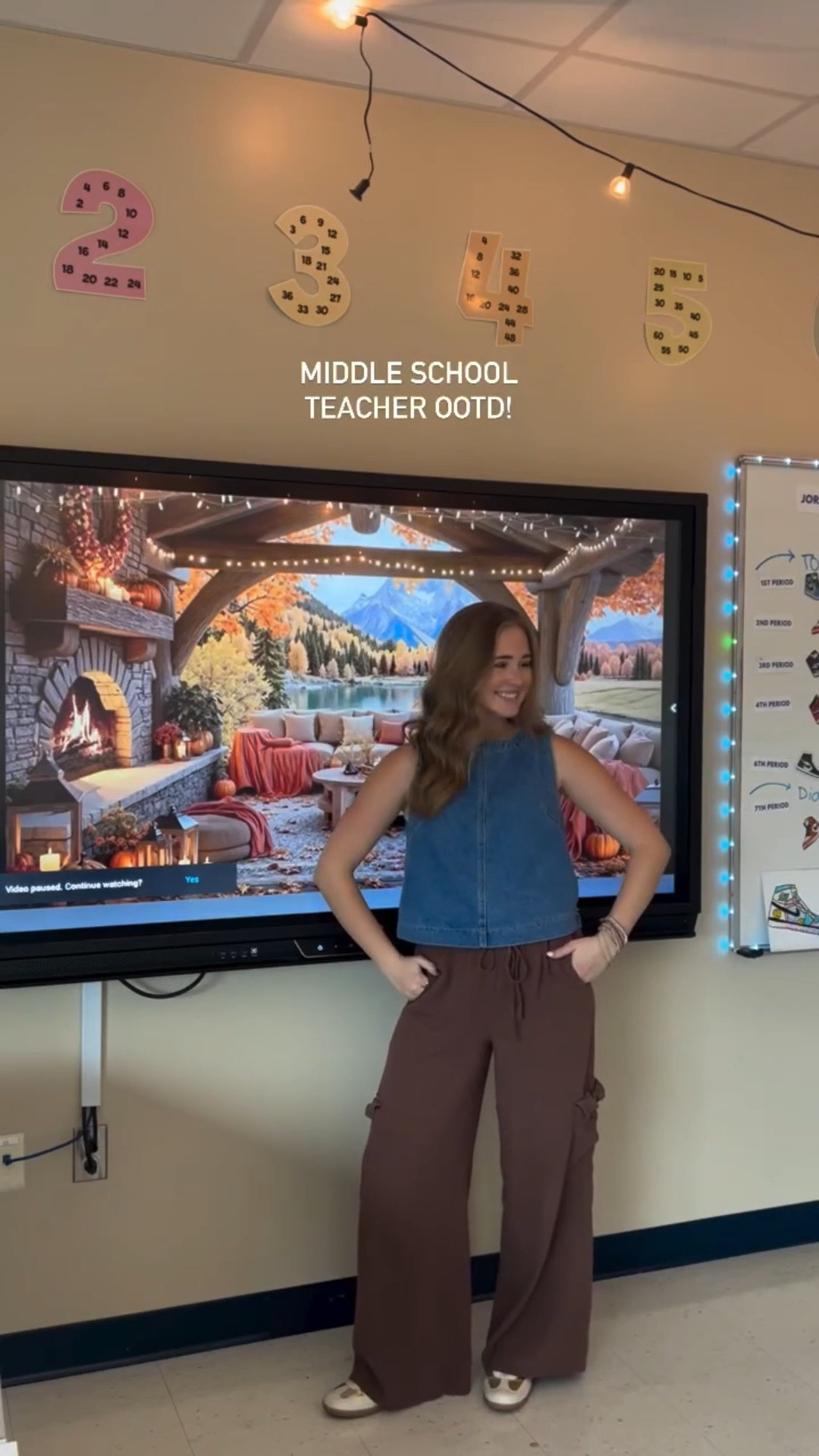 Thankful to have made it to Thanksgiving break! 🙌🏼🍂🤎 #teachersofinstagram #teacherfit #teacheroutfitinspo #teacheroutfitideas #teacheroutfitoftheday