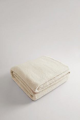 Airley Throw | Country Road (AU)