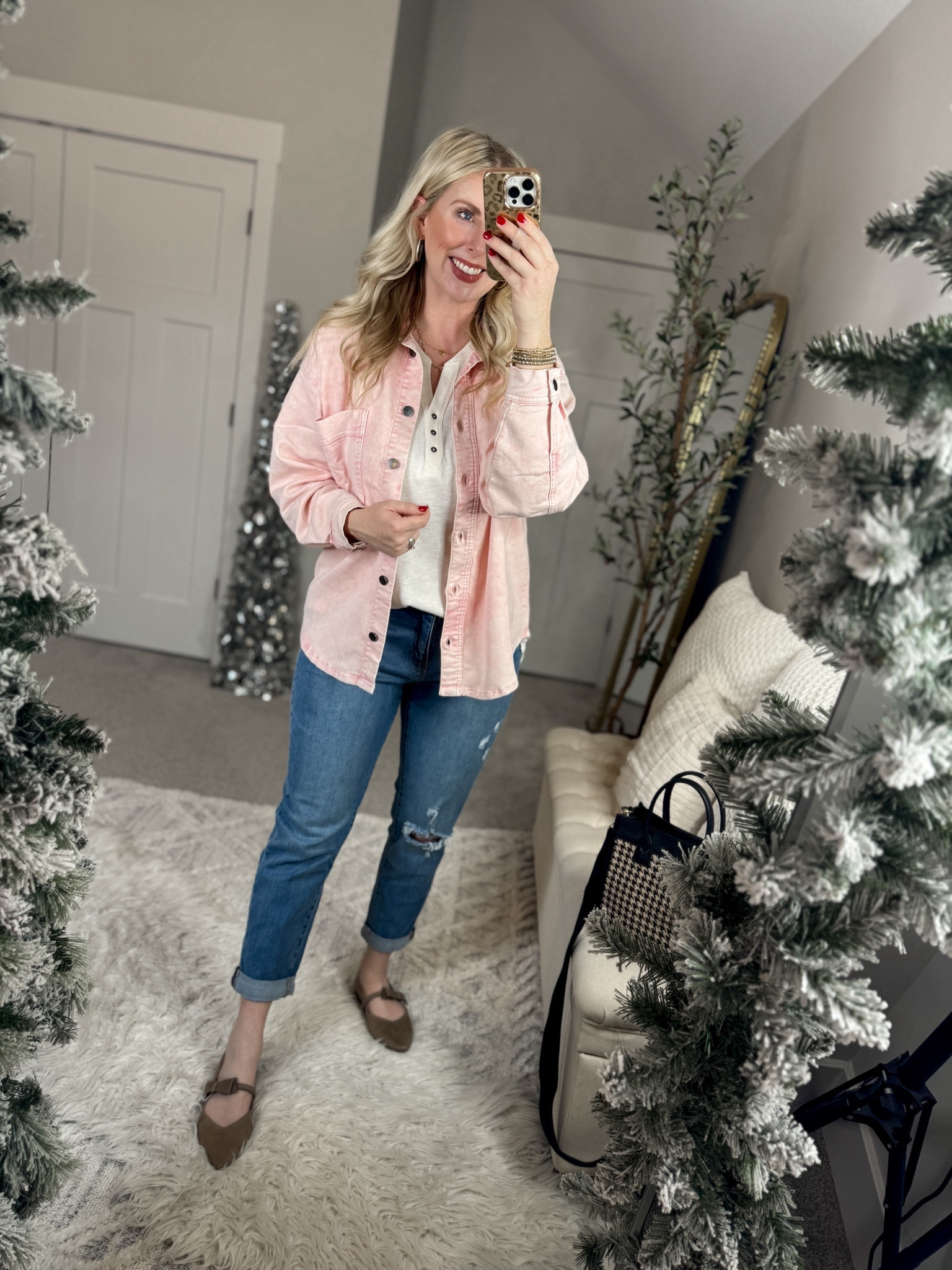 Weekend Walmart wins try on 
Jacket- medium 
Henley- medium 

#LTKSeasonal #LTKfindsunder50 #LTKshoecrush