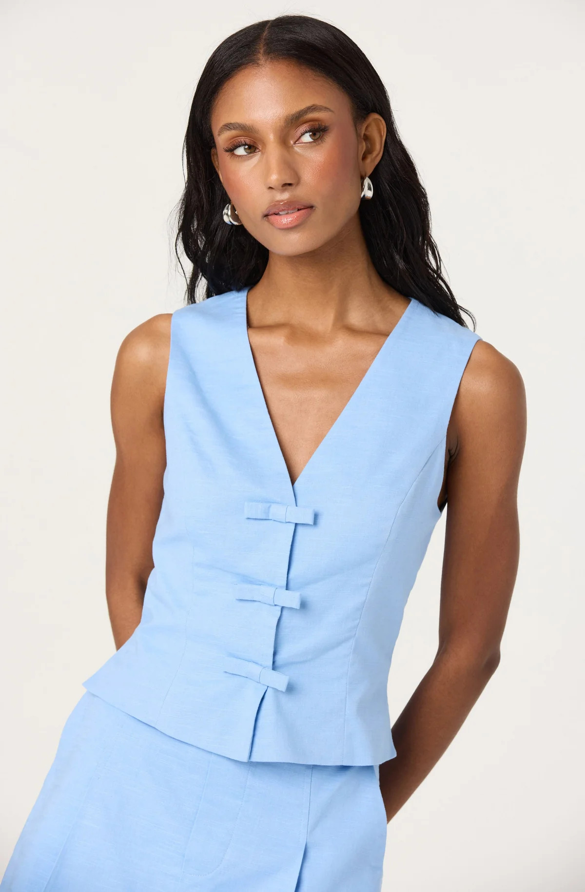 Bow Front V-Neck Top | ASTR The Label (US)