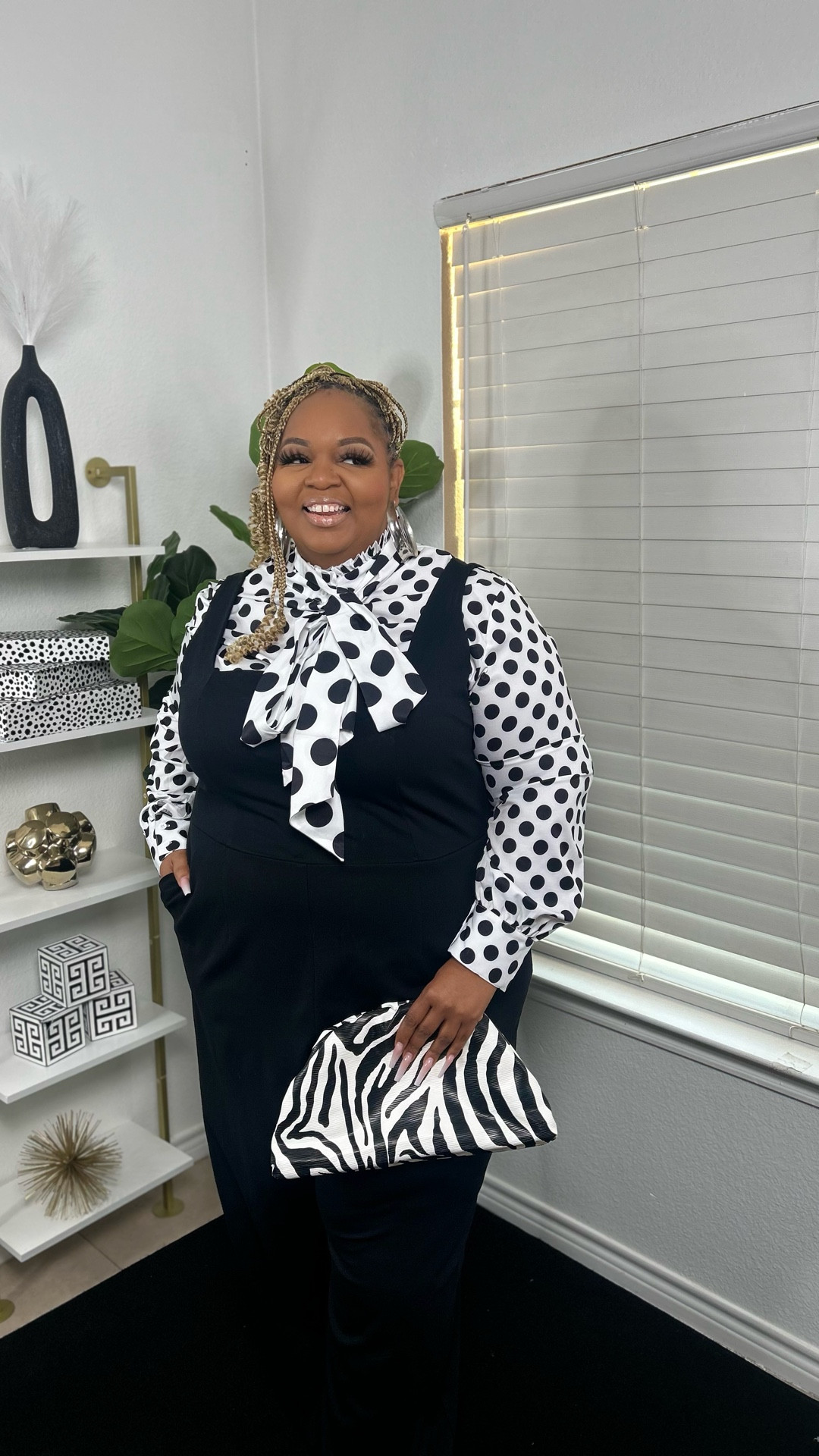 Cute and casual plus size black and white look

#LTKPlusSize #LTKOver40 #LTKStyleTip