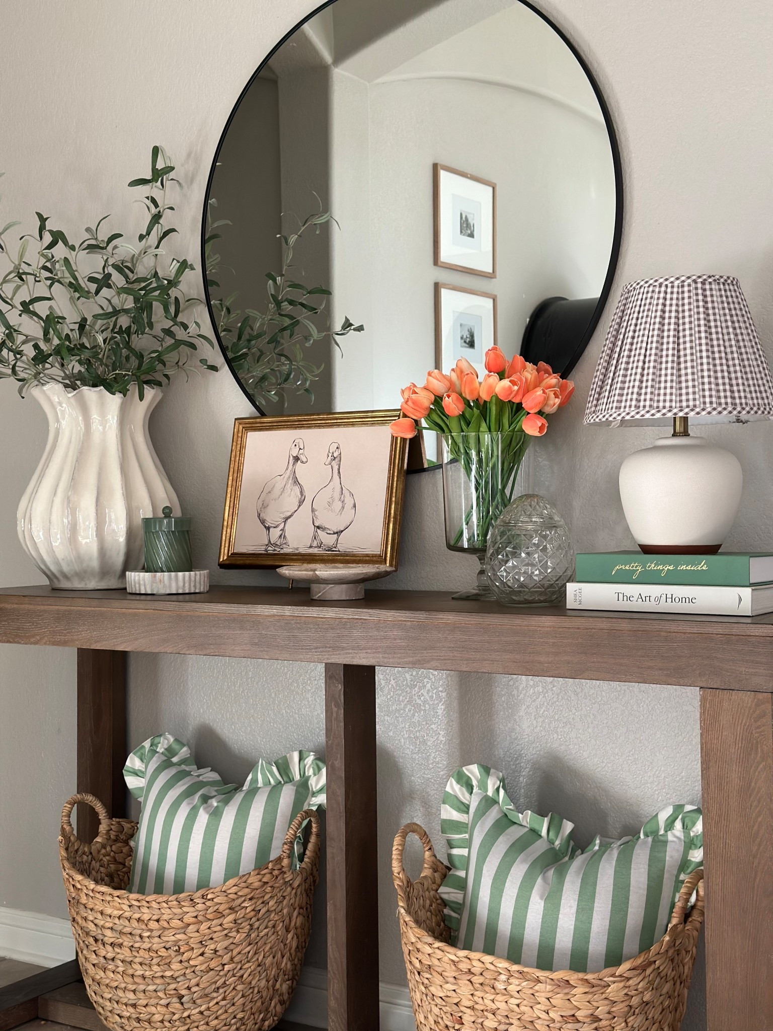 Spring Entryway! 🩷🌷🐰

#LTKSeasonal #LTKSaleAlert #LTKHome